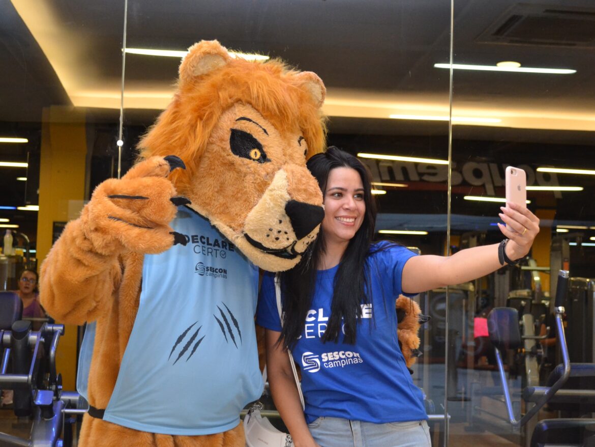 Equipe do SESCON CAMPINAS realiza ação Declare Certo com apoio do Campinas Shopping