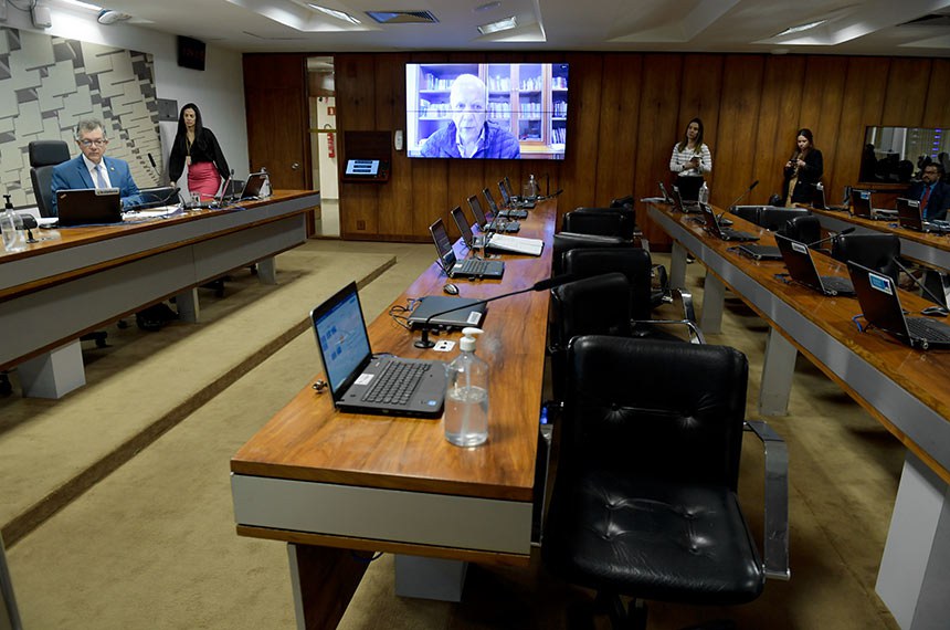 CAE adia análise de projeto que torna recursos do Pronampe permanentes