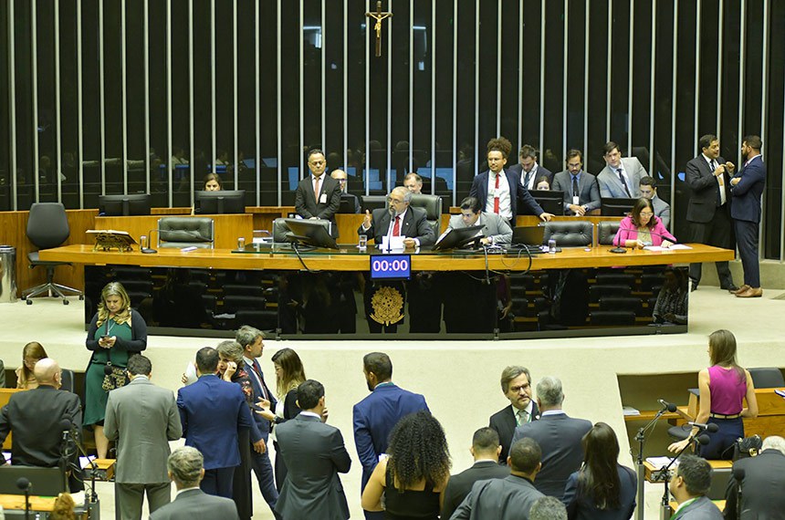 Congresso aprova crédito facilitado a pessoas e empresas do Rio Grande do Sul