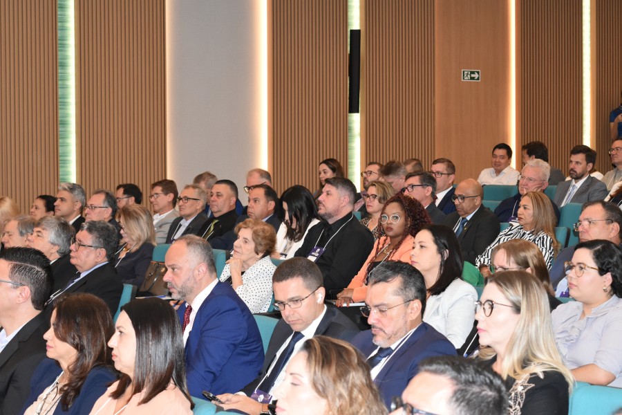 Profissionais debatem responsabilidade civil, lei trabalhista e terceiro setor em Congresso da FENACON