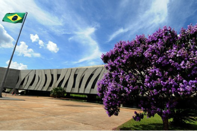 STJ decide que honorários advocatícios fixados em valor irrisório podem ser revisados