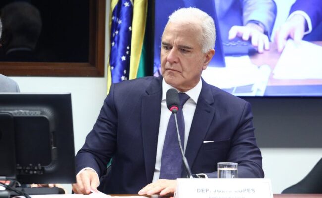 Comissão aprova exigência de biometria e geolocalização para abrir micro e pequenas empresas