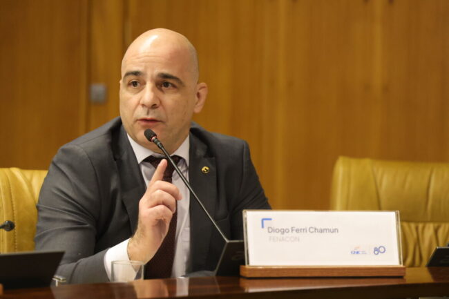Fenacon acompanha discussões sobre fim da escala 6×1 e Reforma Tributária em reunião da CBS na CNC