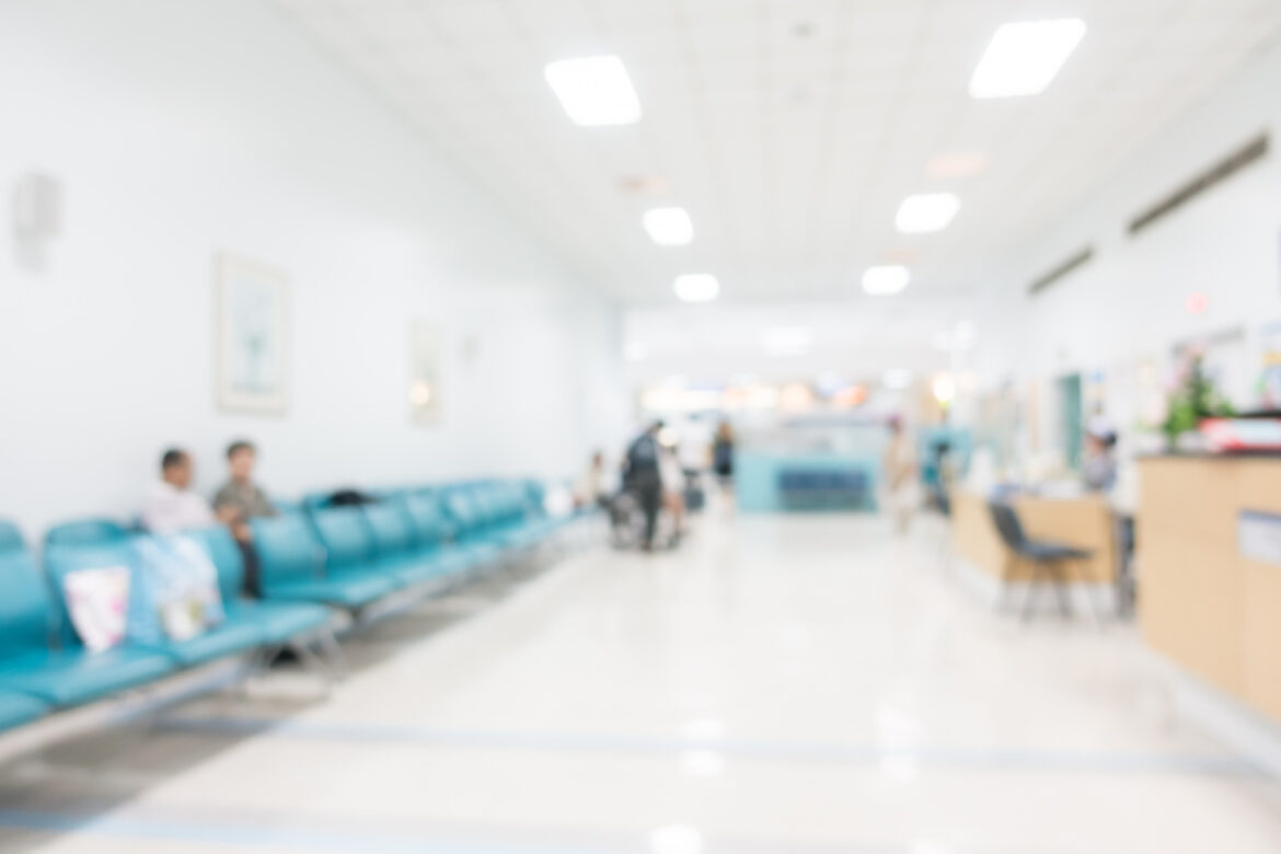 Clínica prestadora de serviços médico-hospitalares pode recolher tributos federais com alíquotas reduzidas